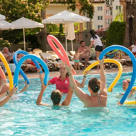 Helena Park منتجع