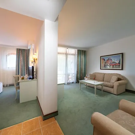 Helena Park منتجع 5*