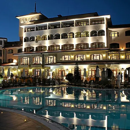 Helena Park ساني بيتش