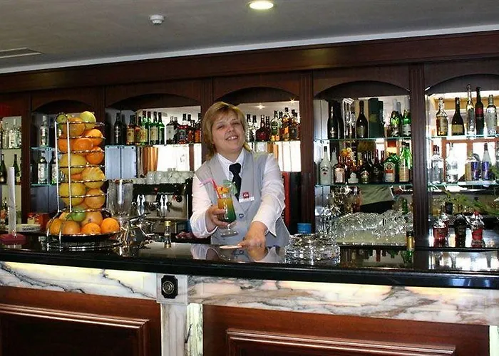 Helena Park 5* Napospart