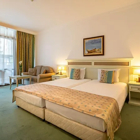 Helena Park منتجع ساني بيتش