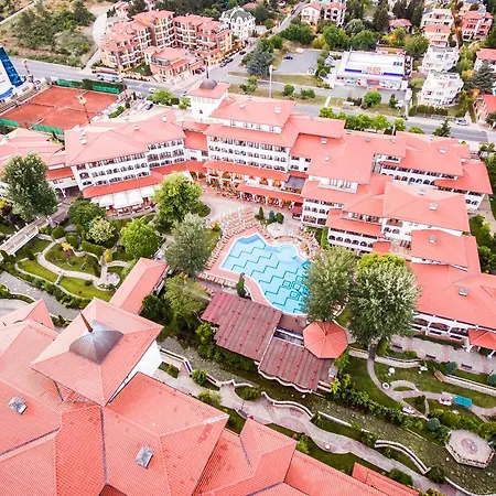 Semesteranläggning (resort) Helena Park 5*