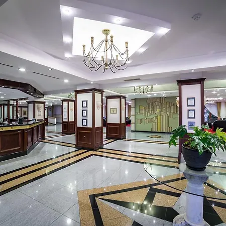 Helena Park 5* ساني بيتش