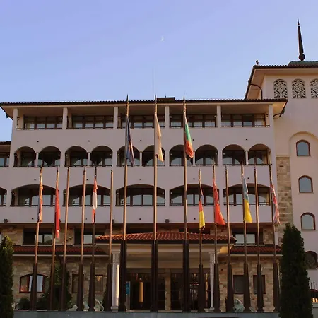 Helena Park 5* ساني بيتش