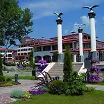 Helena Park 5*