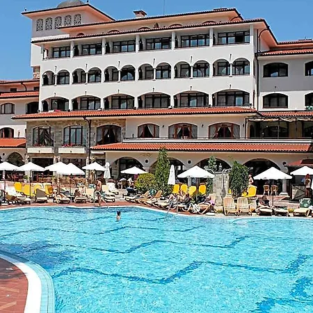 Helena Park 5* Napospart