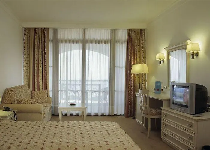 Helena Park Słoneczny Brzeg