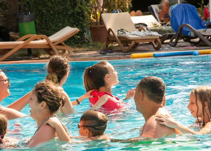 Ośrodek wypoczynkowy Helena Park Słoneczny Brzeg